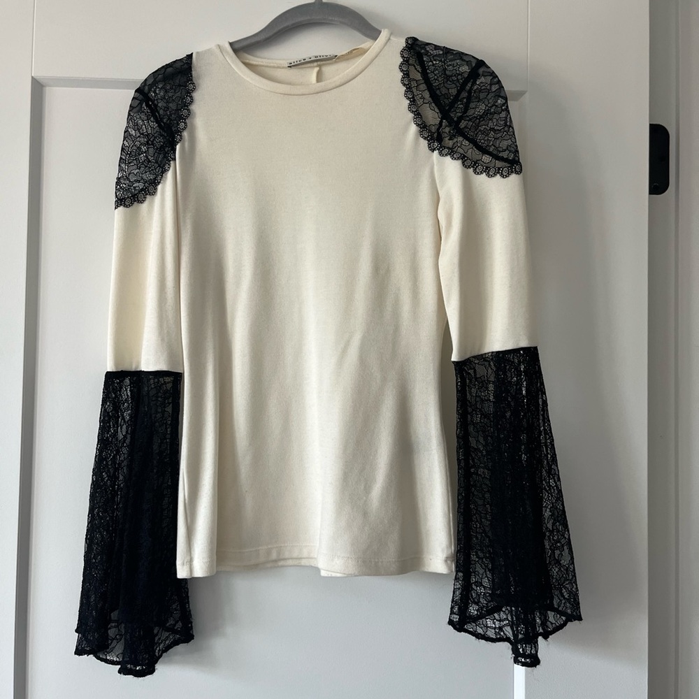 Alice + Olivia Cream Long Sleeve Top with Black Lace Shoulders & Bell Sleeves
